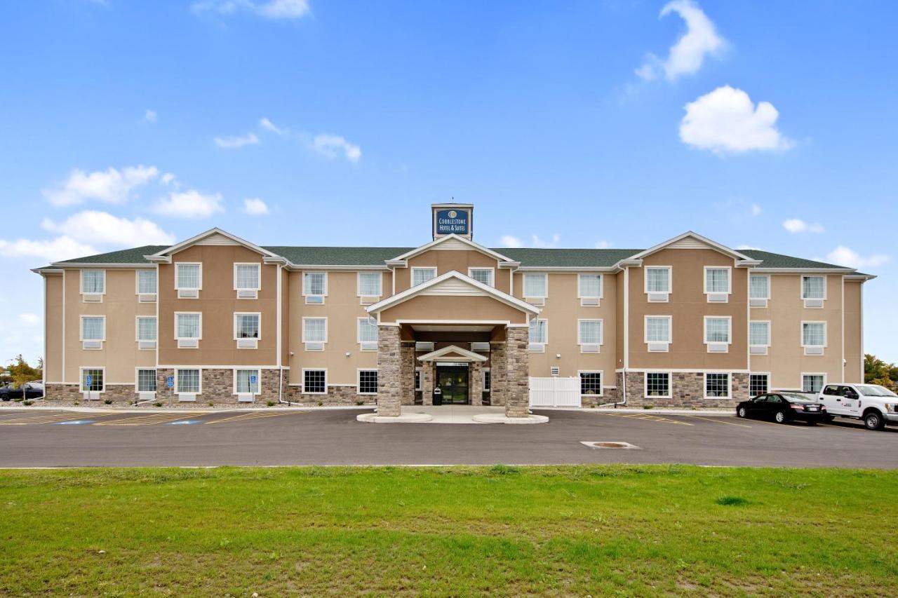 Cobblestone Hotel & Suites - Austin Exterior photo