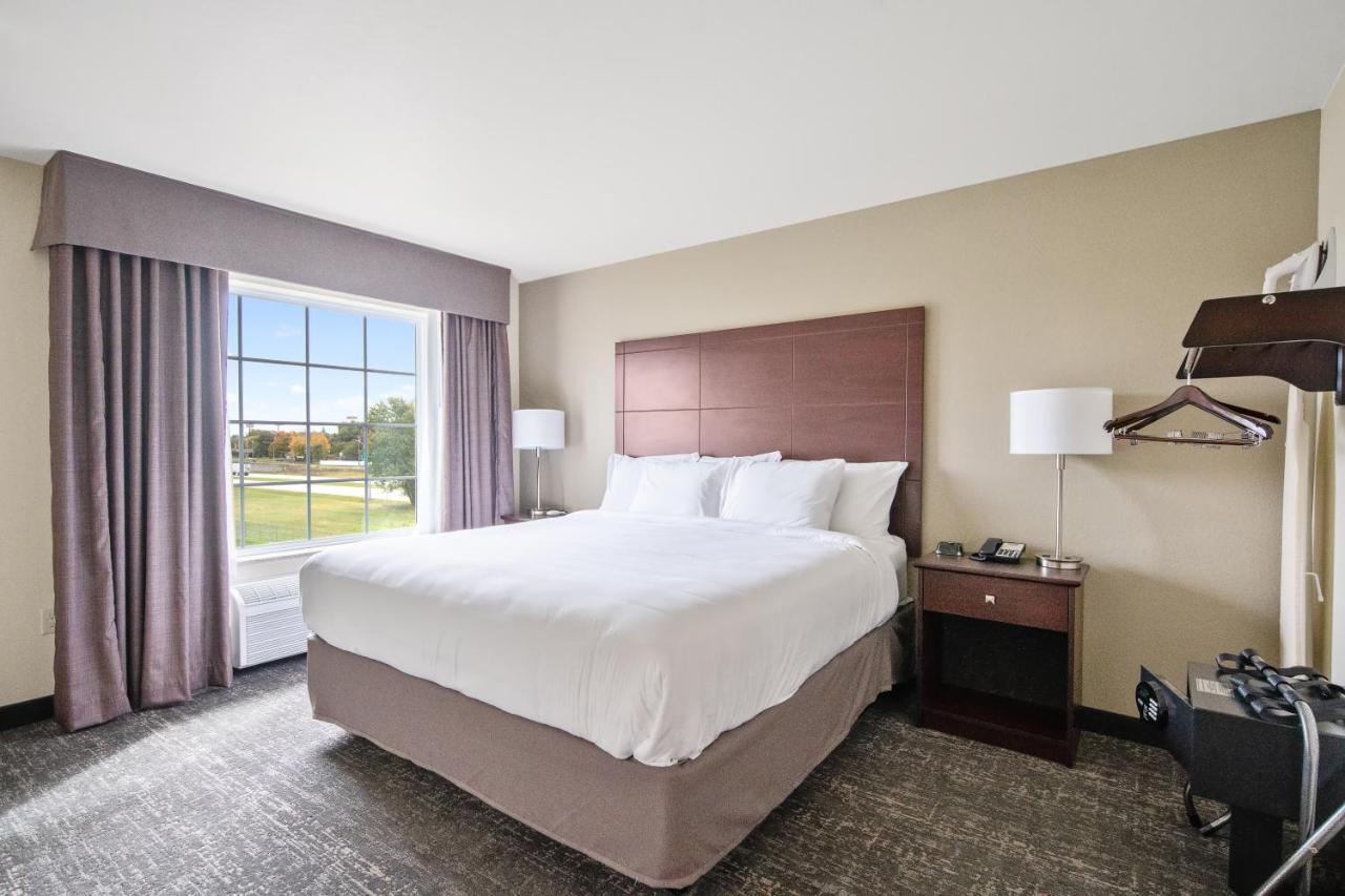 Cobblestone Hotel & Suites - Austin Exterior photo